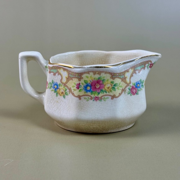 Mount Clemens Pottery Other - Vintage Mount Clemens Pottery Mini Creamer – "Mildred" Floral Pattern